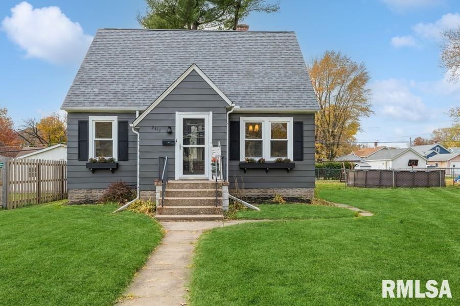2377 28th St., Moline, IL 61265