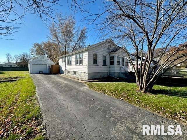 127 5th St., Carbon Cliff, IL 61239