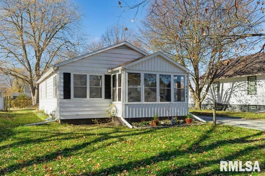 1244 Brown Ave., Galesburg, IL 61401