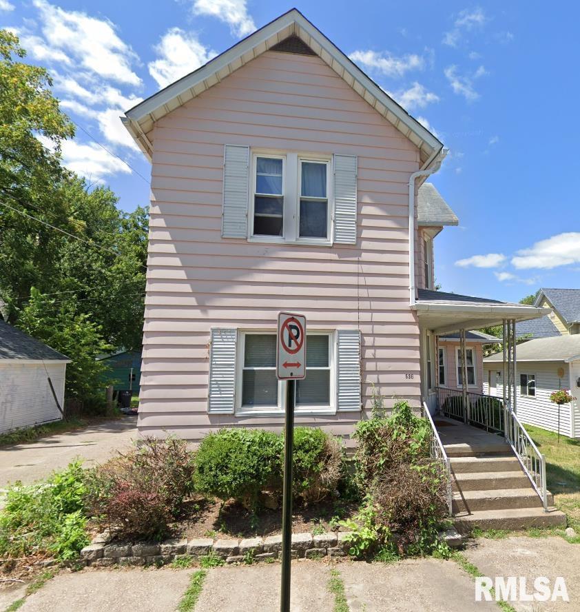 536 28th St., Rock Island, IL 61201