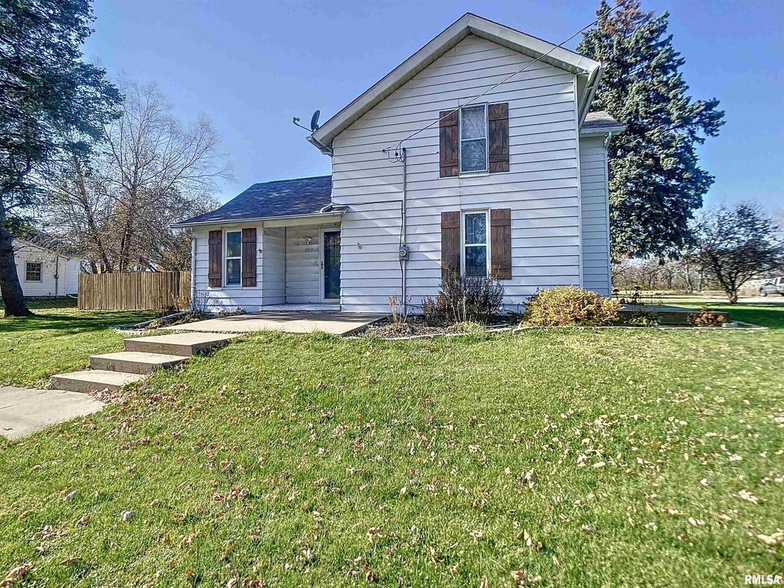 1901 11th St., Viola, IL 61486