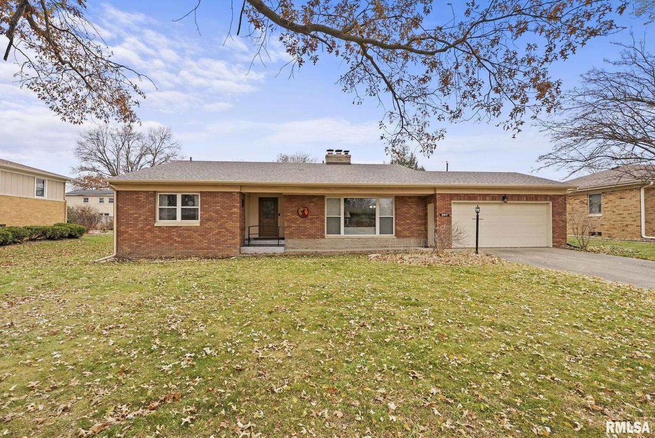 2817 30th Ave., Rock Island, IL 61201