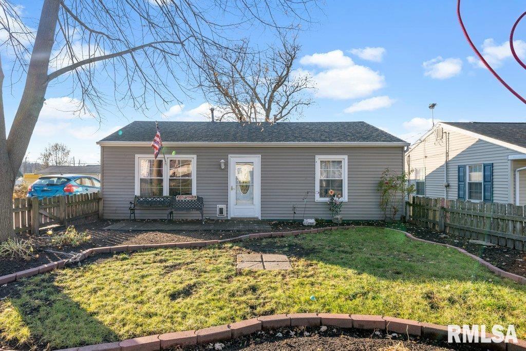 140 W 3rd St., Coal Valley, IL 61240