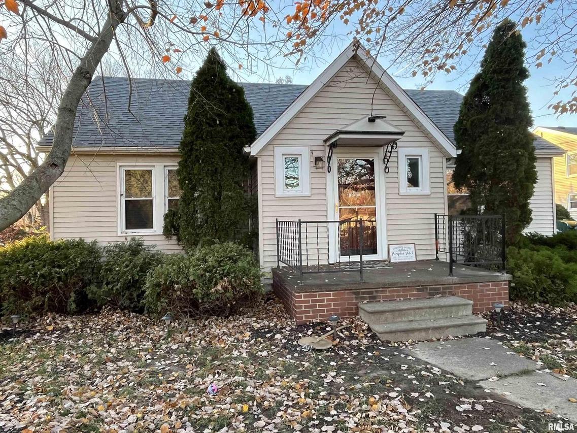 715 N High St., Port Byron, IL 61275