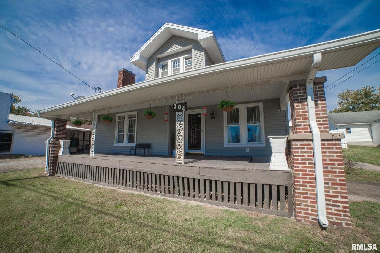 304 W Vine St., Vienna, IL 62995
