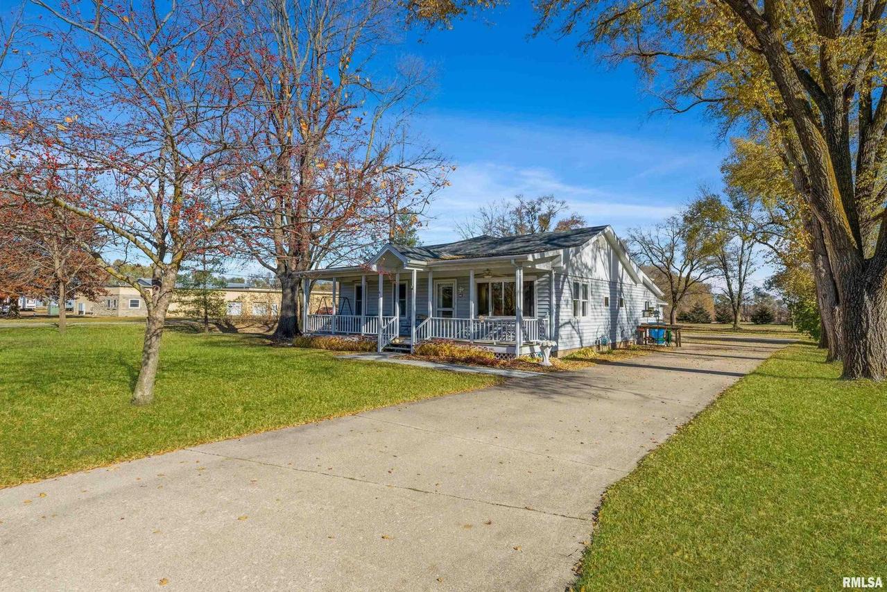 2110 Sandridge Rd., Thomson, IL 61285