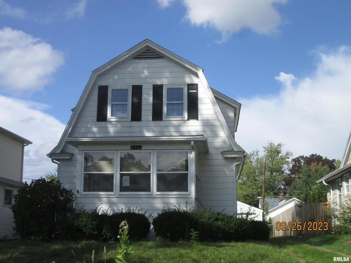 2317 19th Ave., Moline, IL 61265