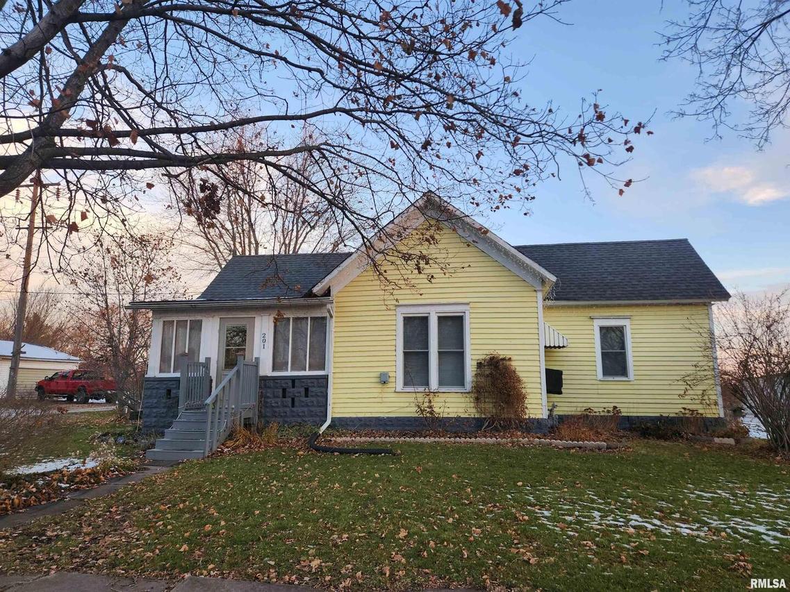 201 E Marion St., Plymouth, IL 62367