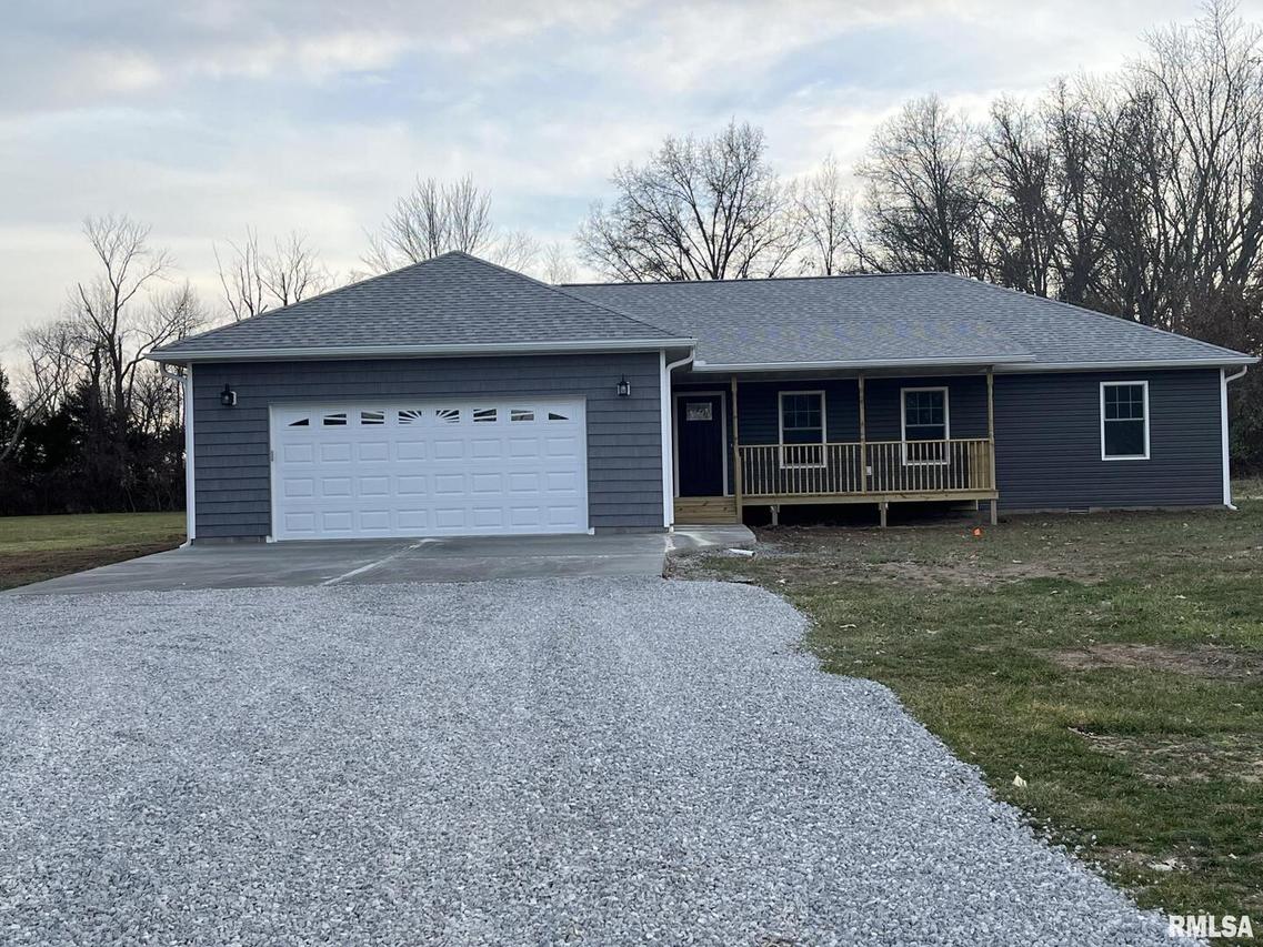 15687 E Fairfield Rd., Mt Vernon, IL 62864