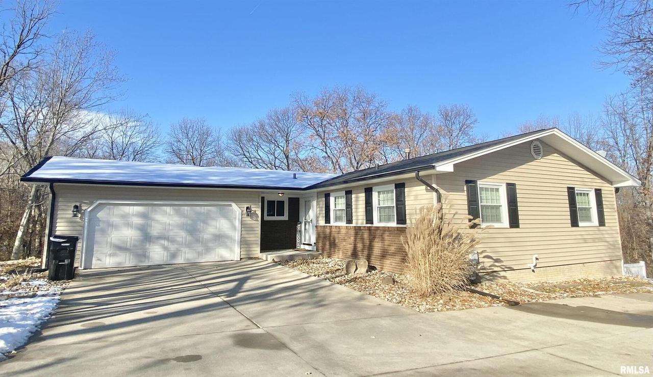 9300 142nd Street Ct., Taylor Ridge, IL 61284