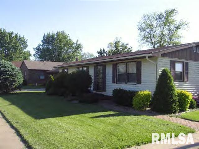 302 S State Rd., Mendon, IL 62351