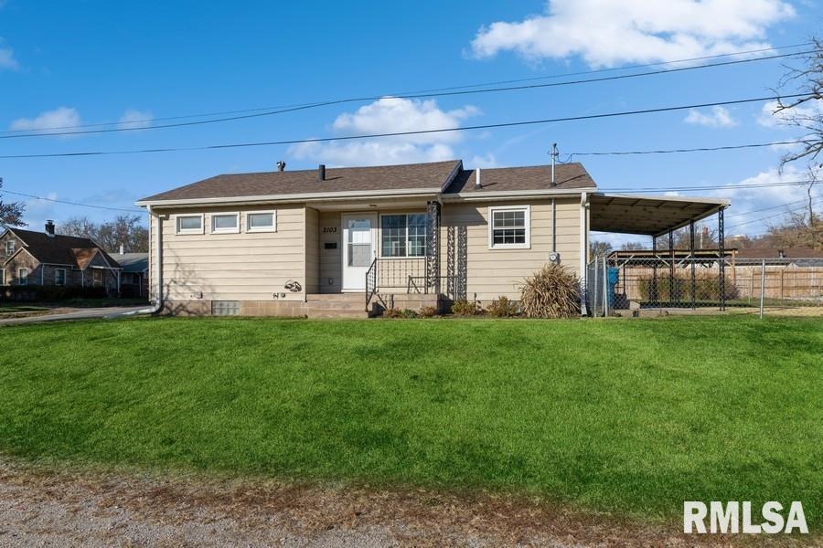 2103 4th Ave., East Moline, IL 61244