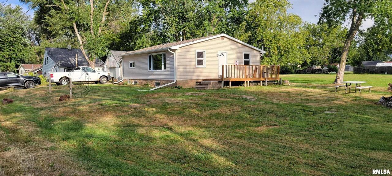 15513 36th Ave., East Moline, IL 61244