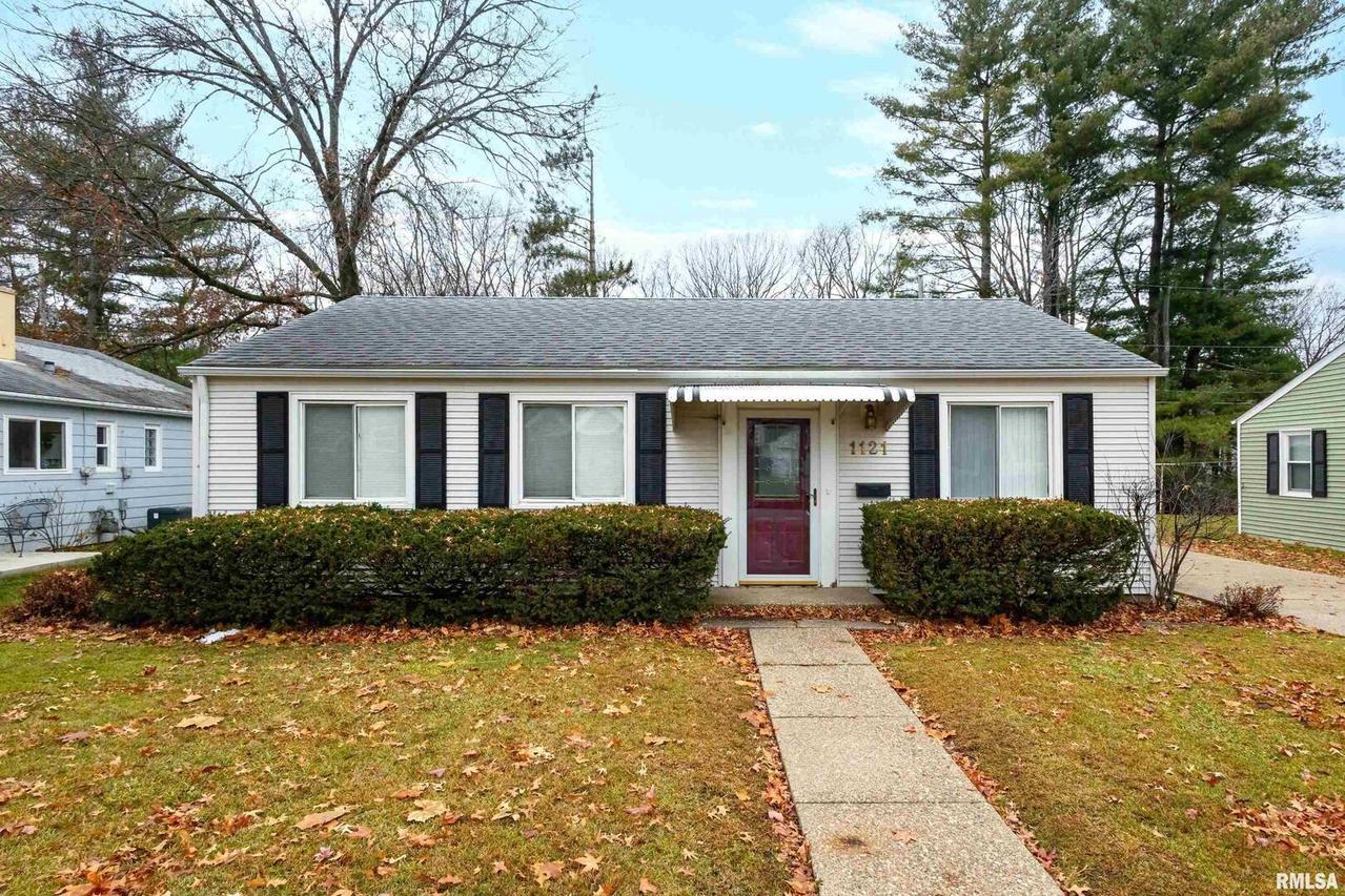 1121 39th St., Moline, IL 61265
