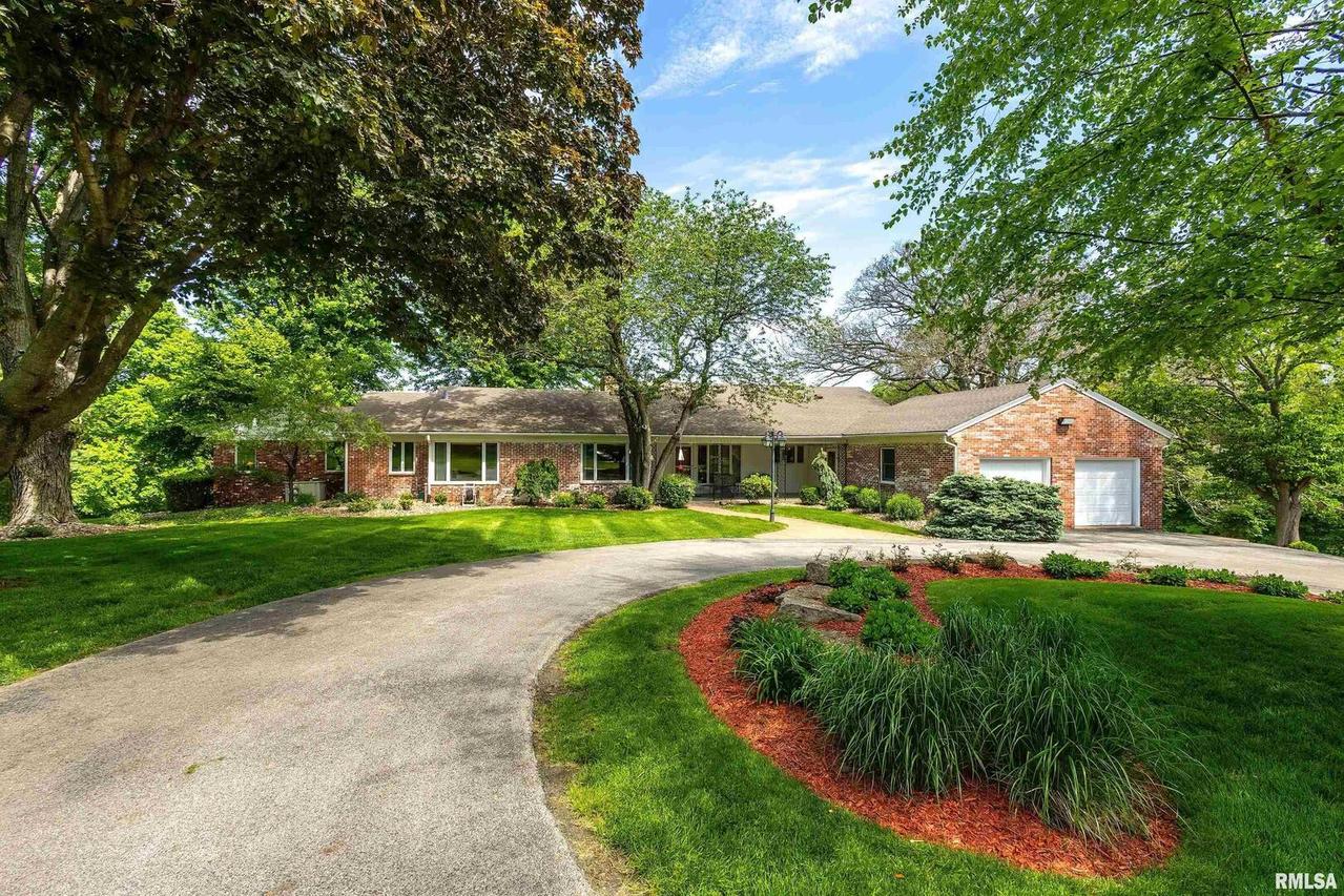 15812 Route 84 N, East Moline, IL 61244