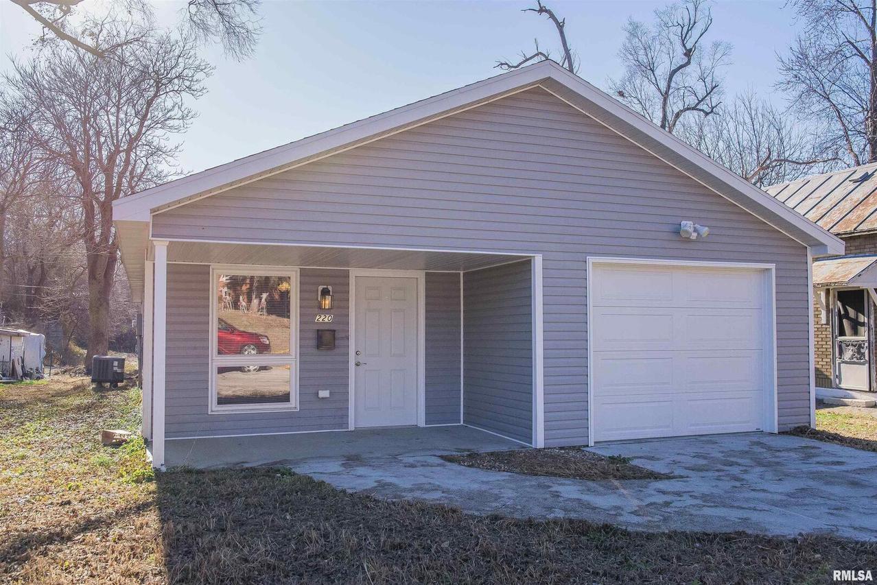 220 Lind St., Quincy, IL 62301