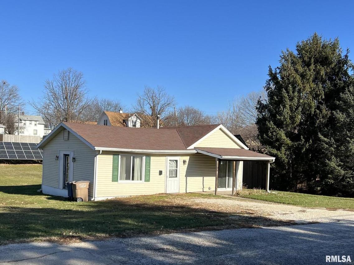 50 SE 3rd St., Galva, IL 61434