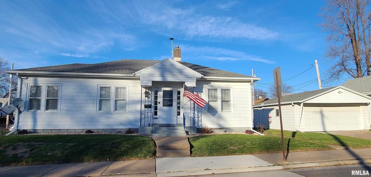 2301 20 1/2 Ave., Rock Island, IL 61201