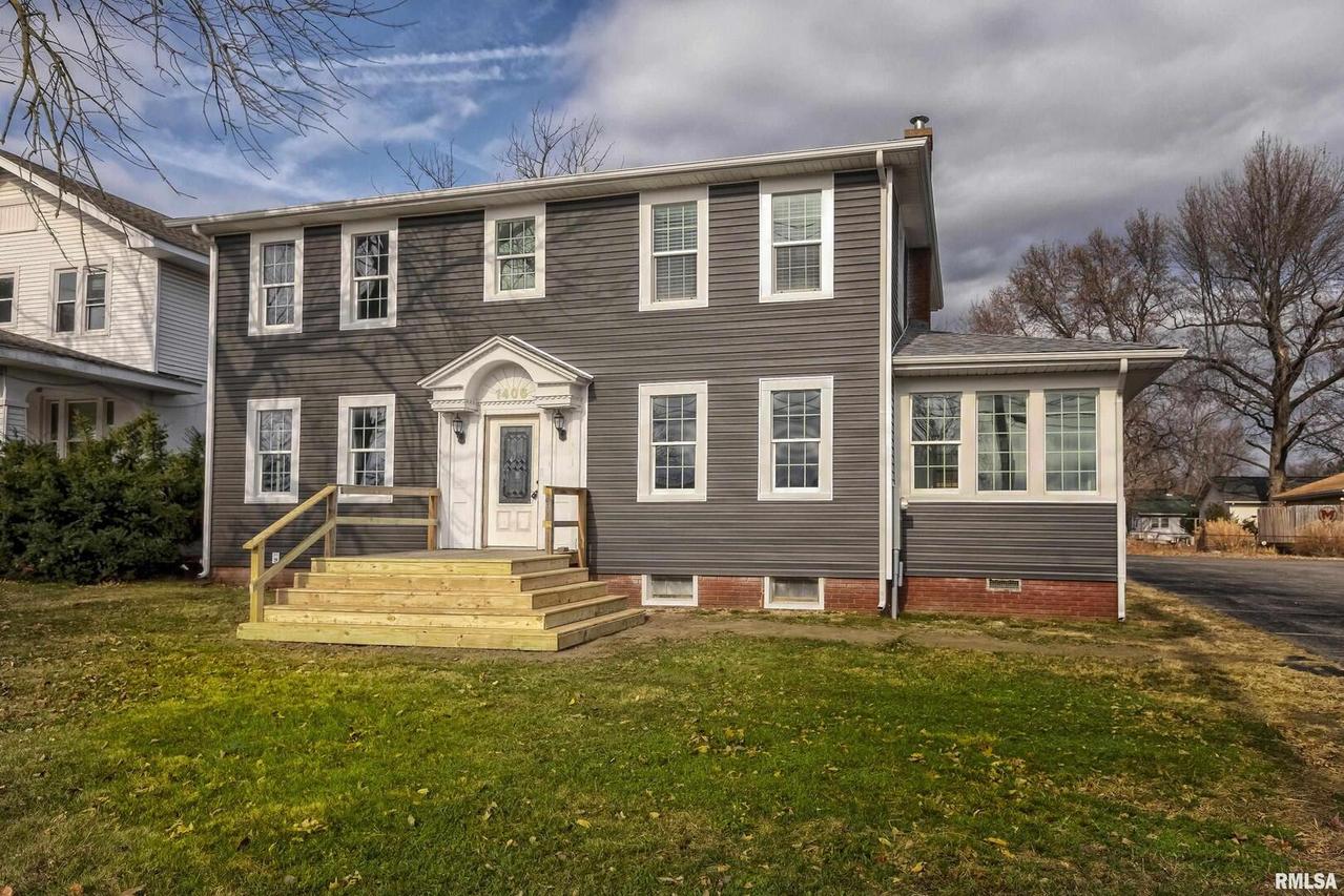 1406 W Main St., Marion, IL 62959