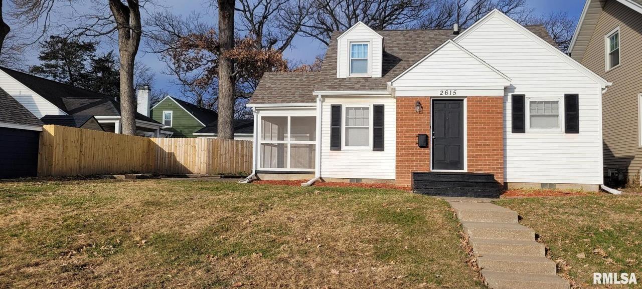 2615 23 1/2 Ave., Rock Island, IL 61201