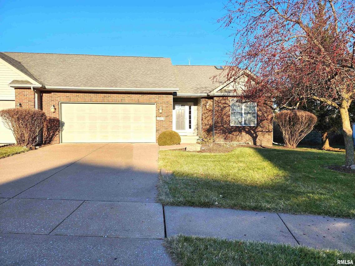 1313 33rd Avenue Cir., Silvis, IL 61282