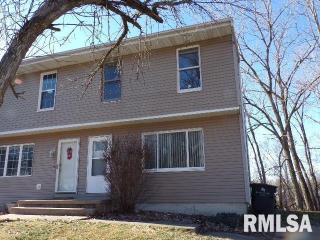 8322 10th St., Rock Island, IL 61201