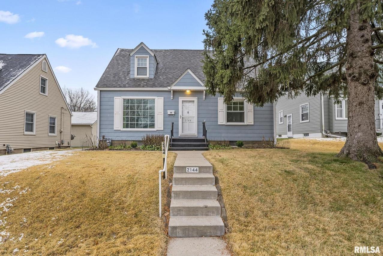 2144 23rd Ave., Rock Island, IL 61201