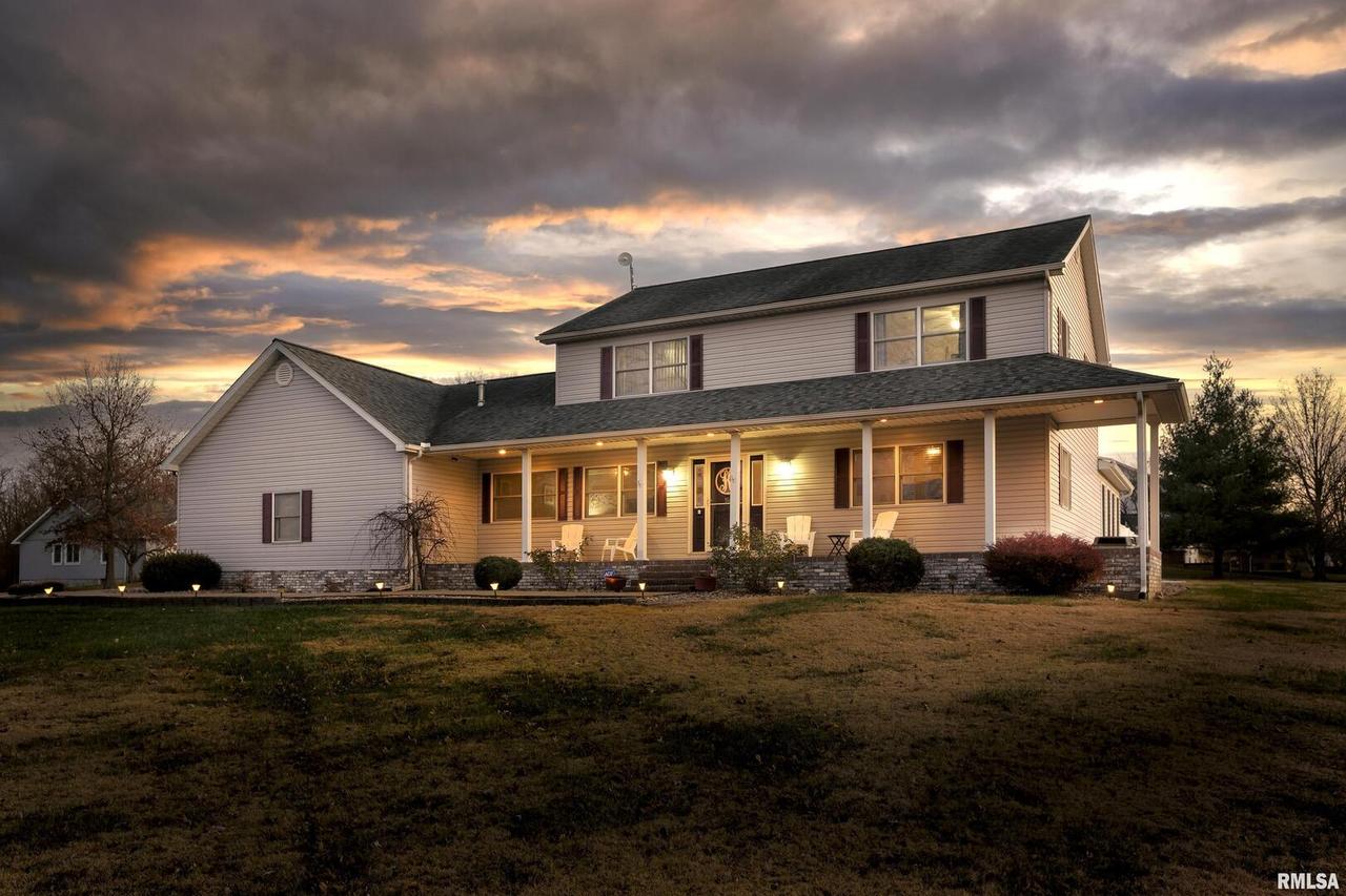 2400 Carriage Ln., Marion, IL 62959