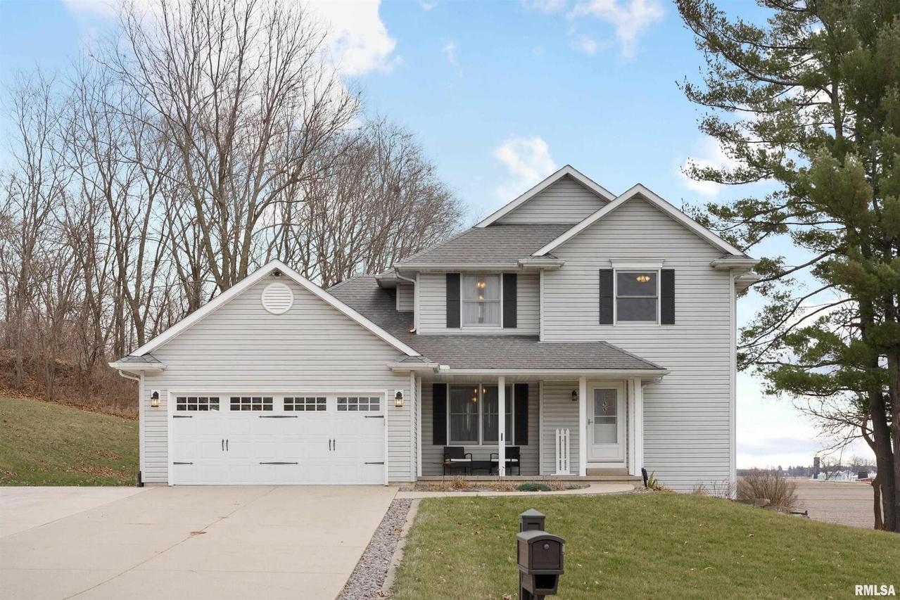 1 Oak Grove Rd., Geneseo, IL 61254