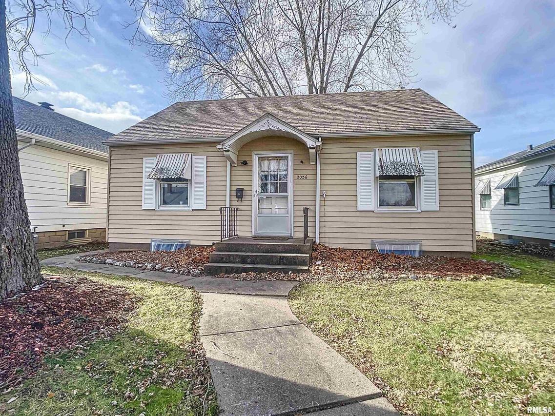 2036 46th St., Rock Island, IL 61201