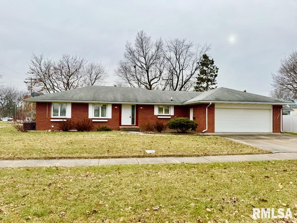 208 SE 4th St., Aledo, IL 61231