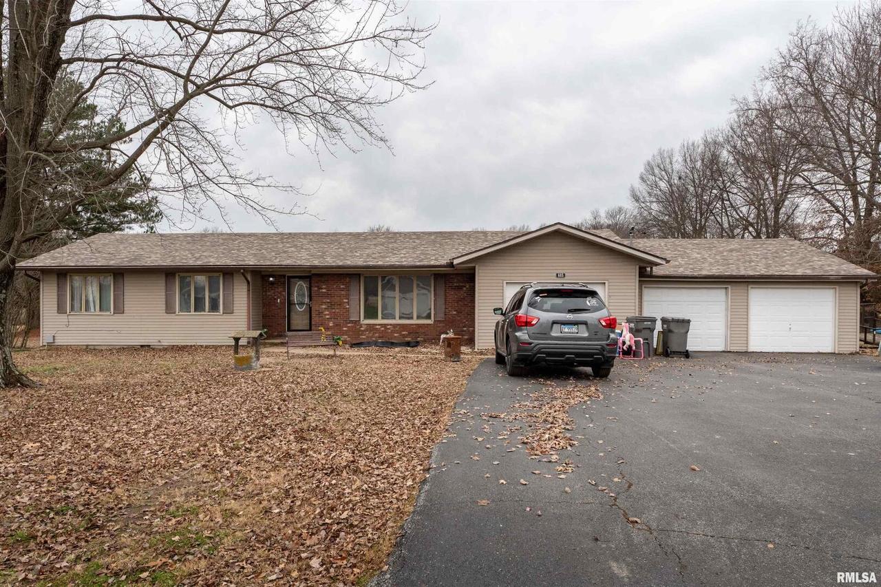 605 Taylor St., Energy, IL 62933