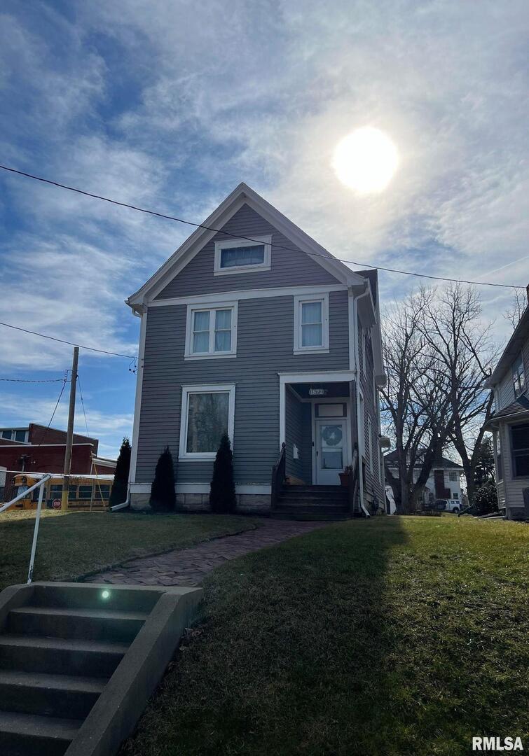 1872 Hampshire St., Quincy, IL 62301
