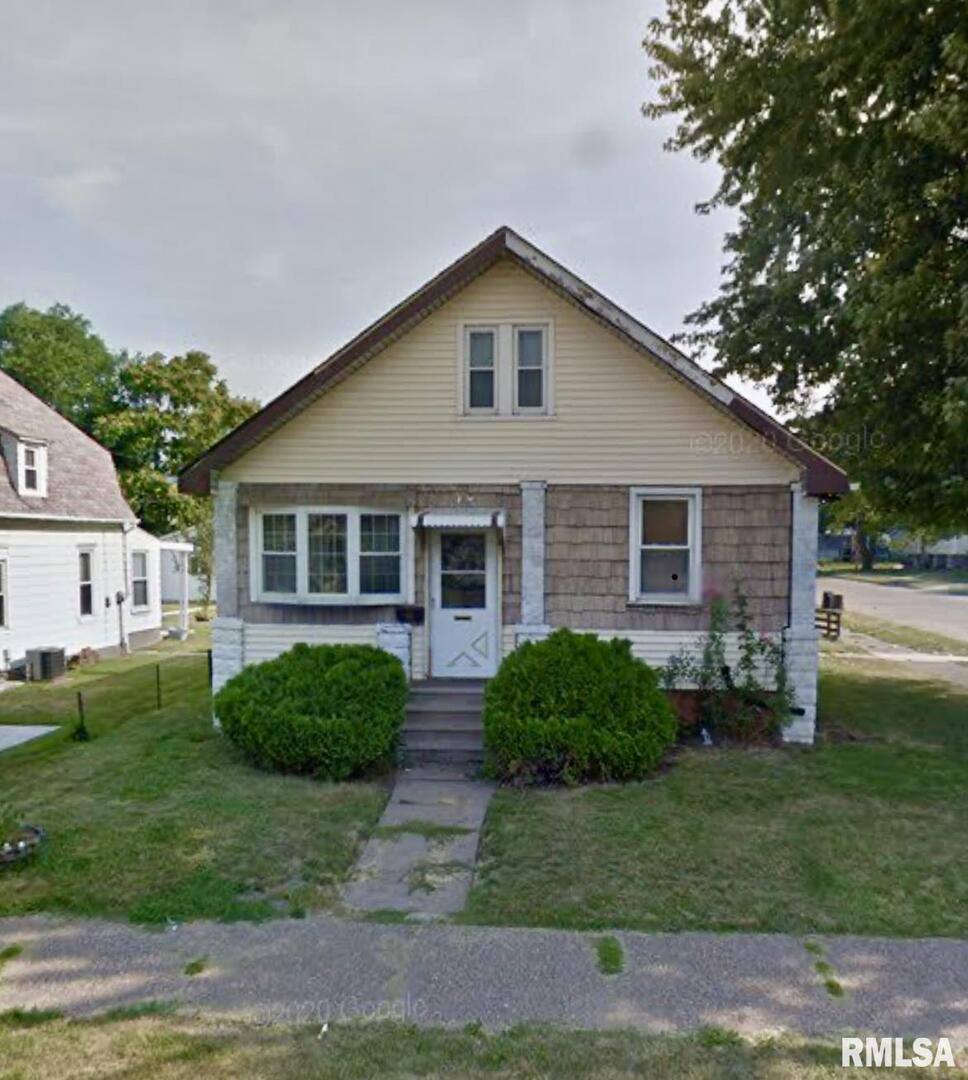 1559 10th Ave., East Moline, IL 61244