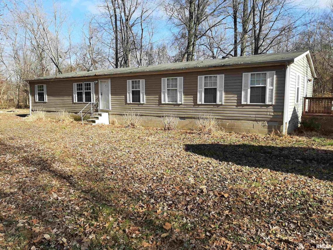 14220 Binkley Rd., Johnston City, IL 62951