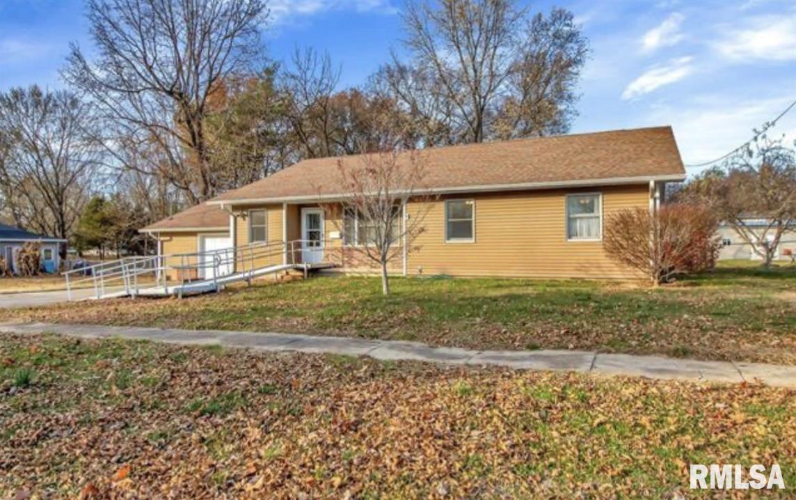 312 Prosperity St., Carterville, IL 62918