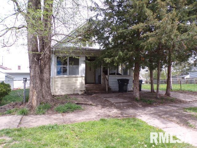 605 13th Ave., Rock Island, IL 61201