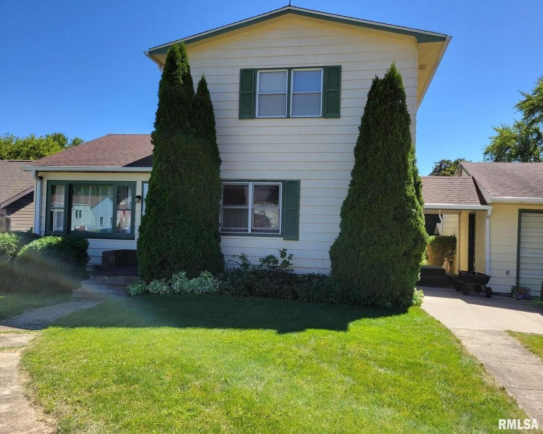 1705 E Lawn Dr., Savanna, IL 61074