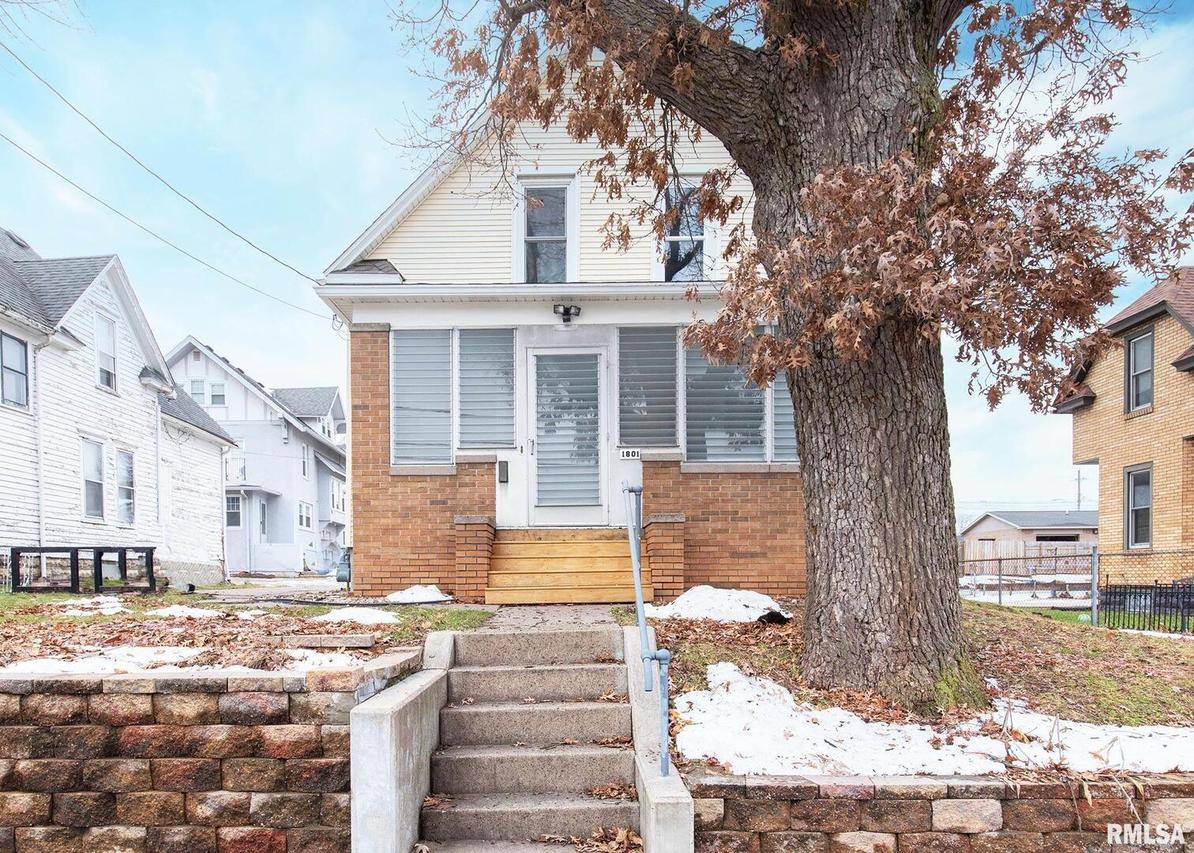 1801 16th St., Moline, IL 61265