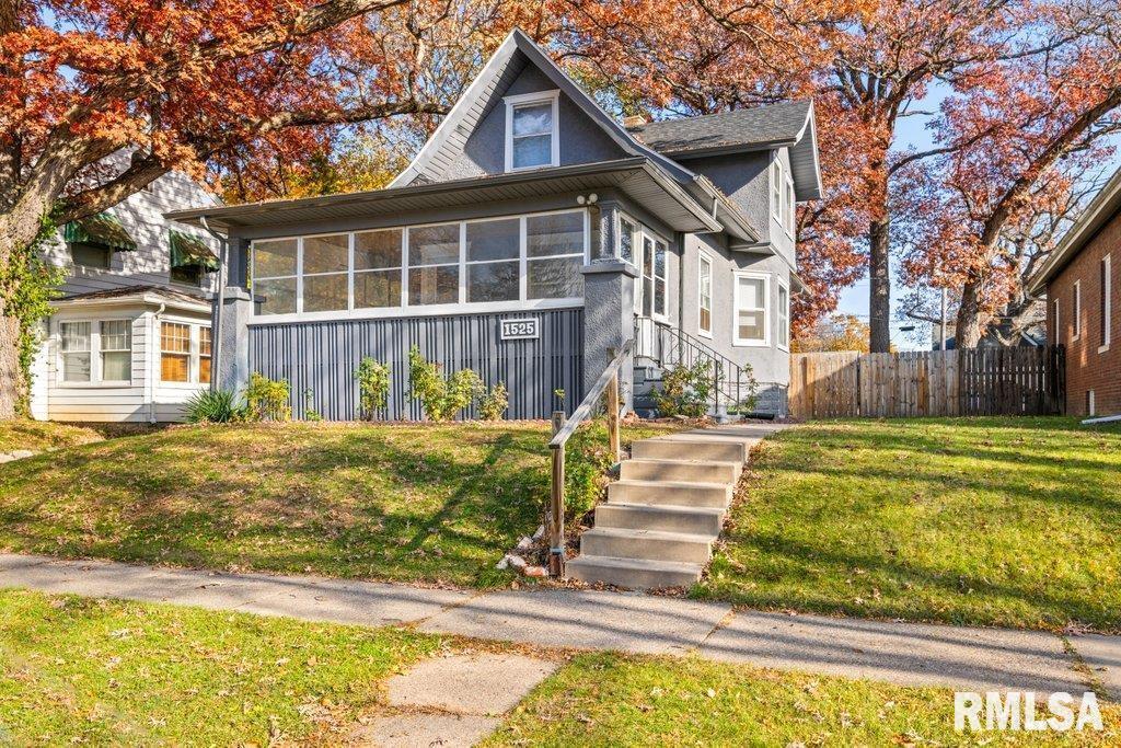 1525 28th St., Rock Island, IL 61201