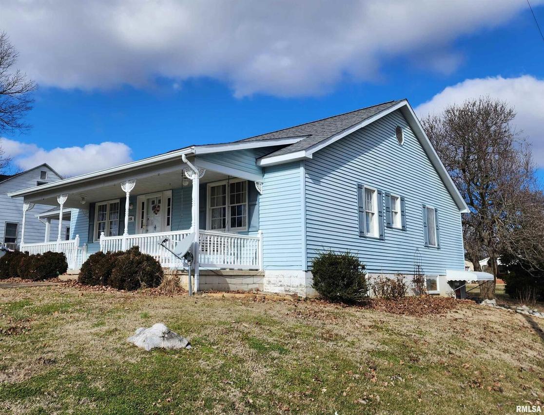 198 E Market St., Elizabethtown, IL 62931