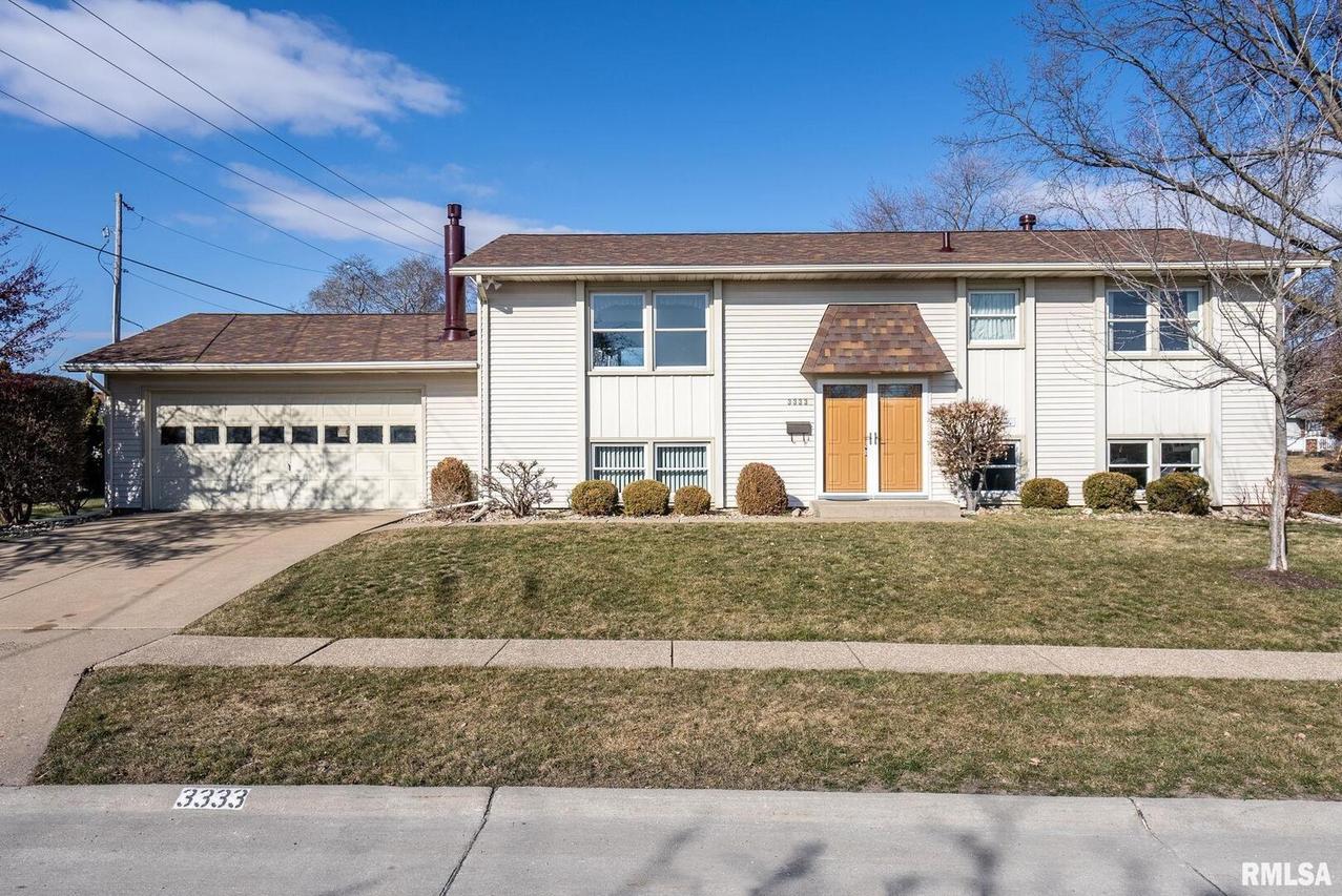 3333 35th Ave., Moline, IL 61265