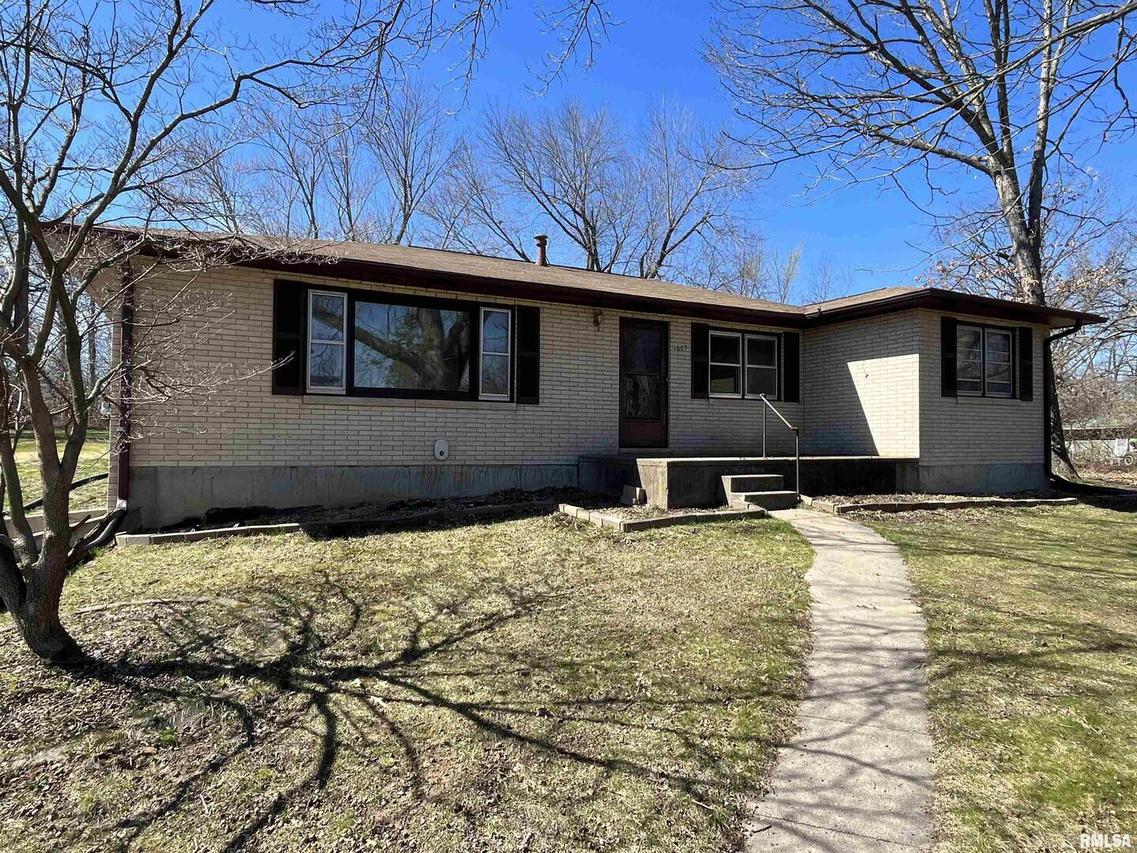 1009 Shady Acres Ln., Quincy, IL 62305