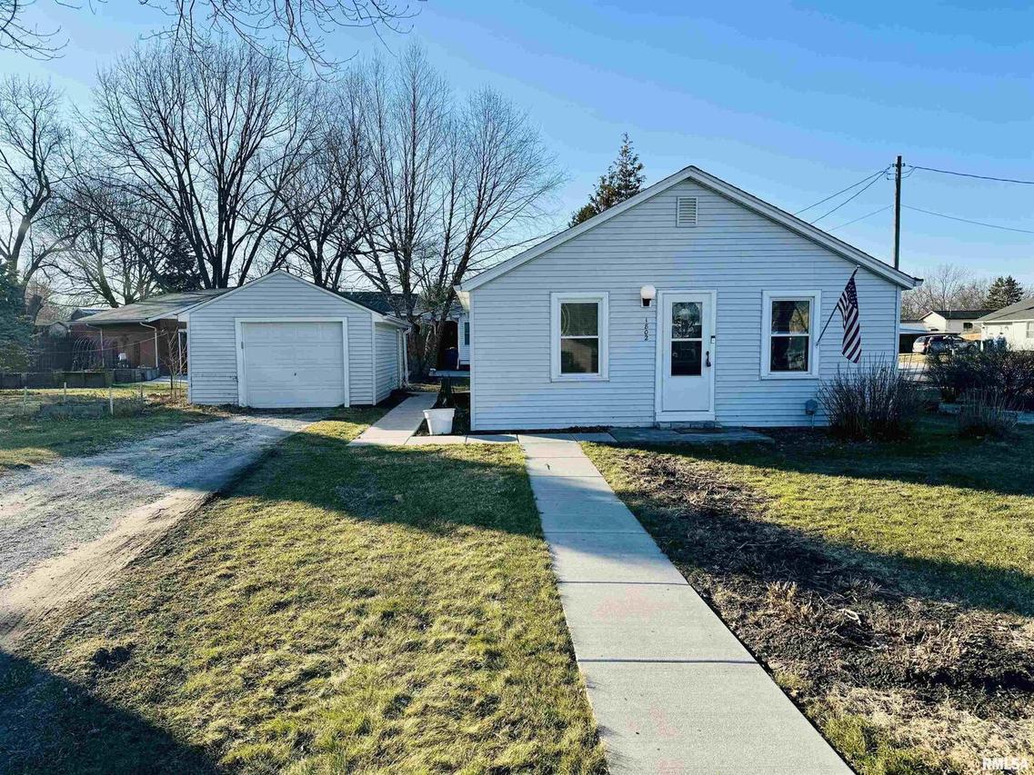 1802 W 2nd St., Coal Valley, IL 61240