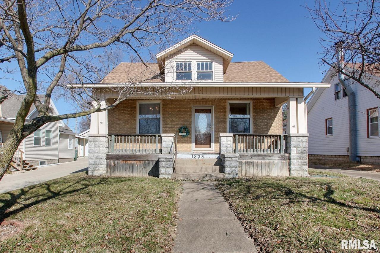 1233 Locust St., Quincy, IL 62301