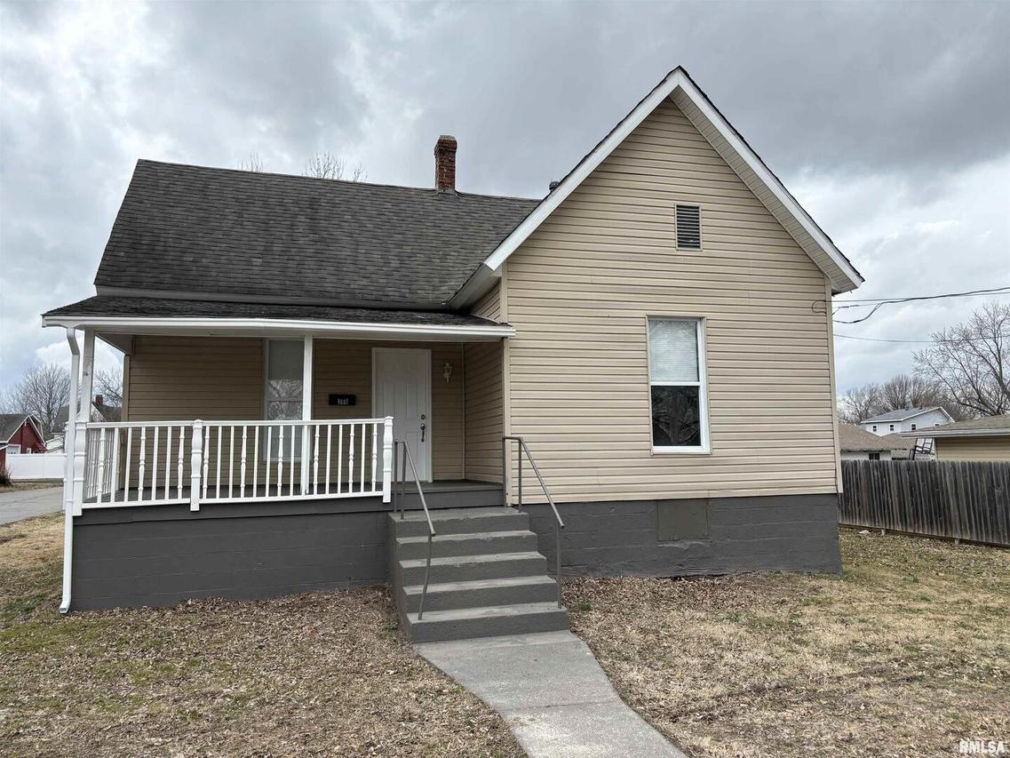 300 N Bentley St., Marion, IL 62959