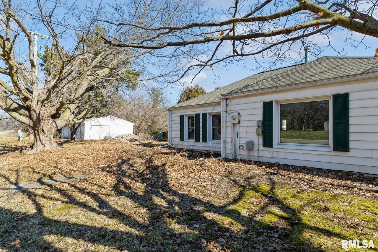 138 Us Hwy 150, Alpha, IL 61413