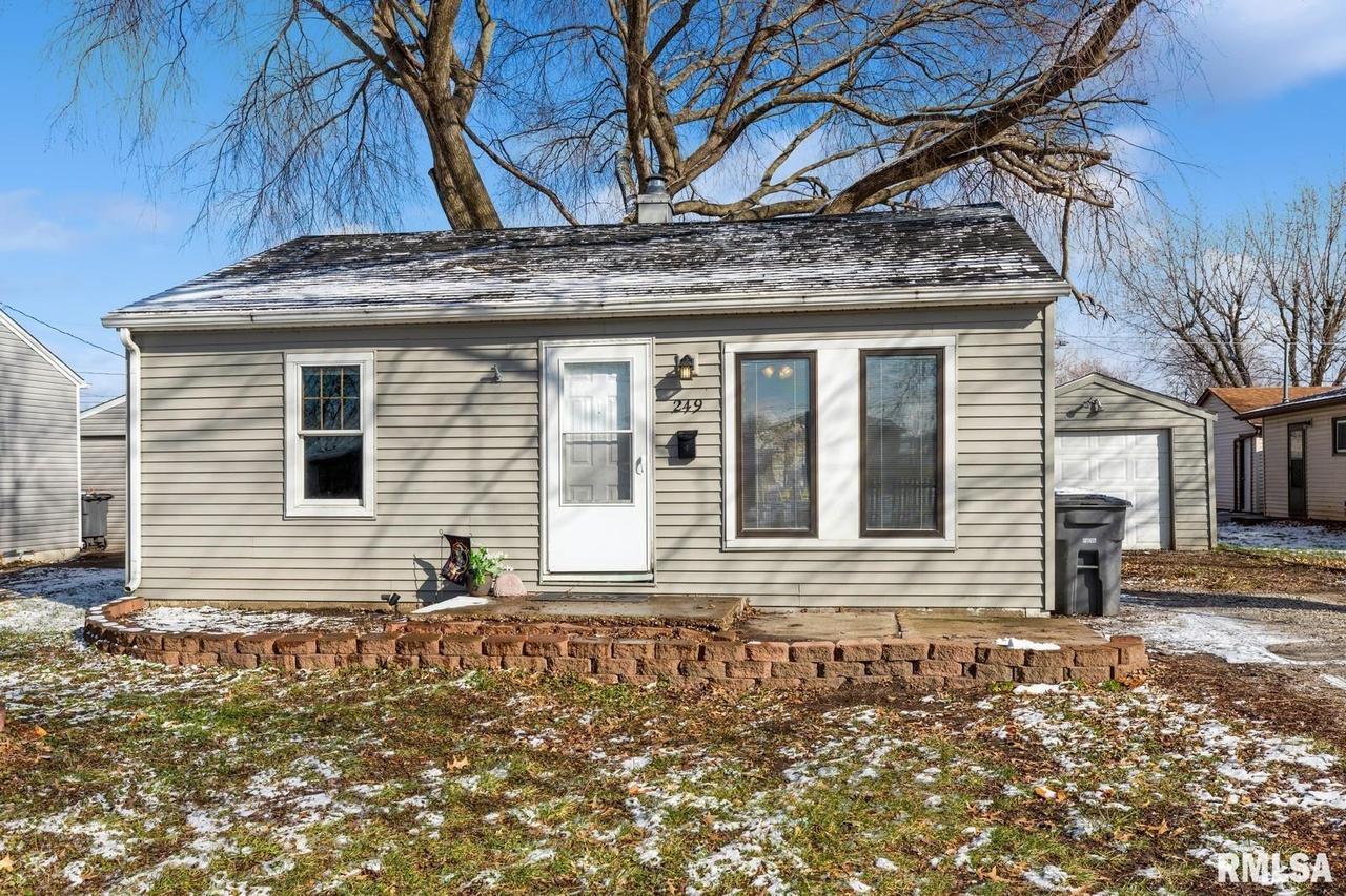 249 4th St., Milan, IL 61264