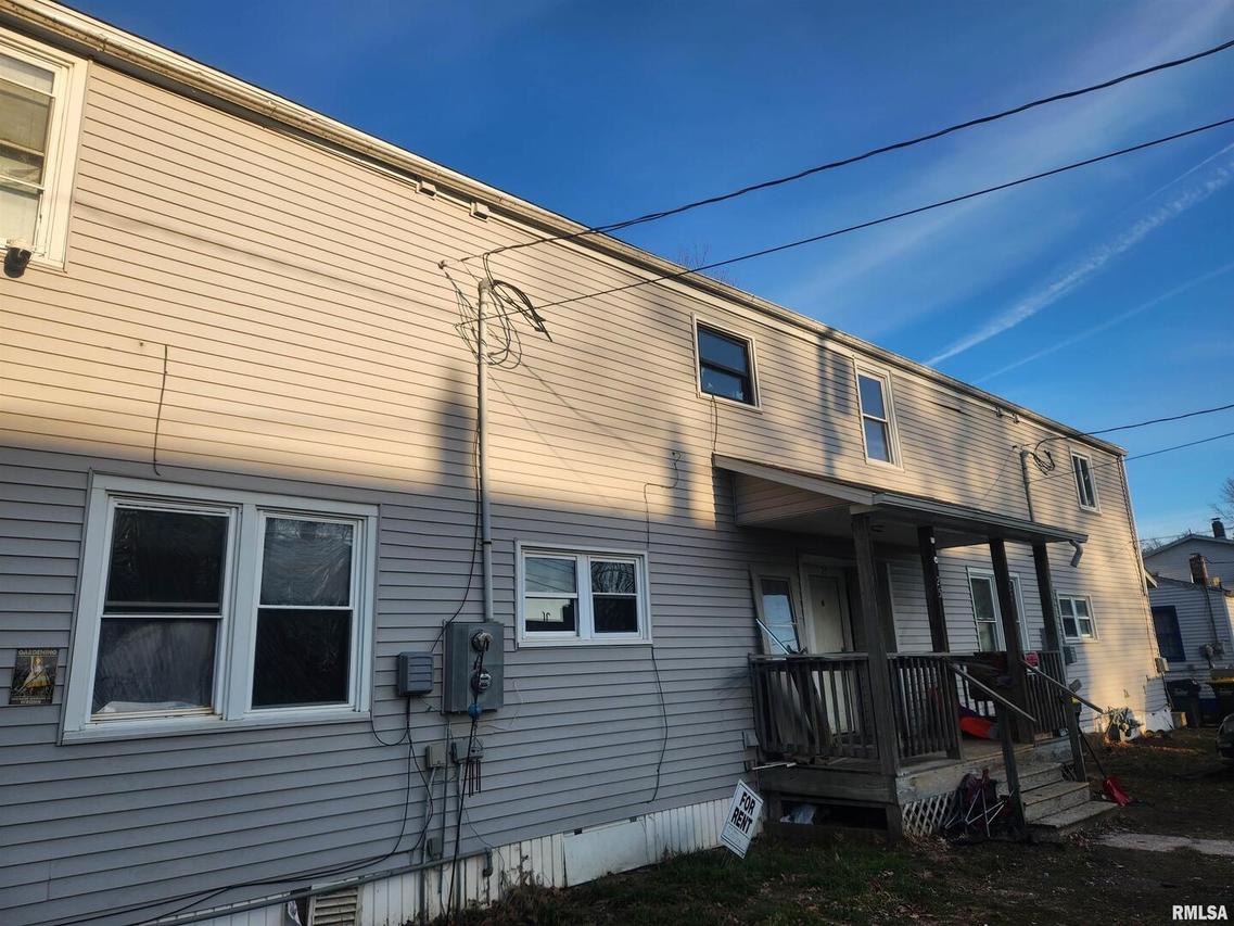 23 Blackhawk St., Hanover, IL 61041