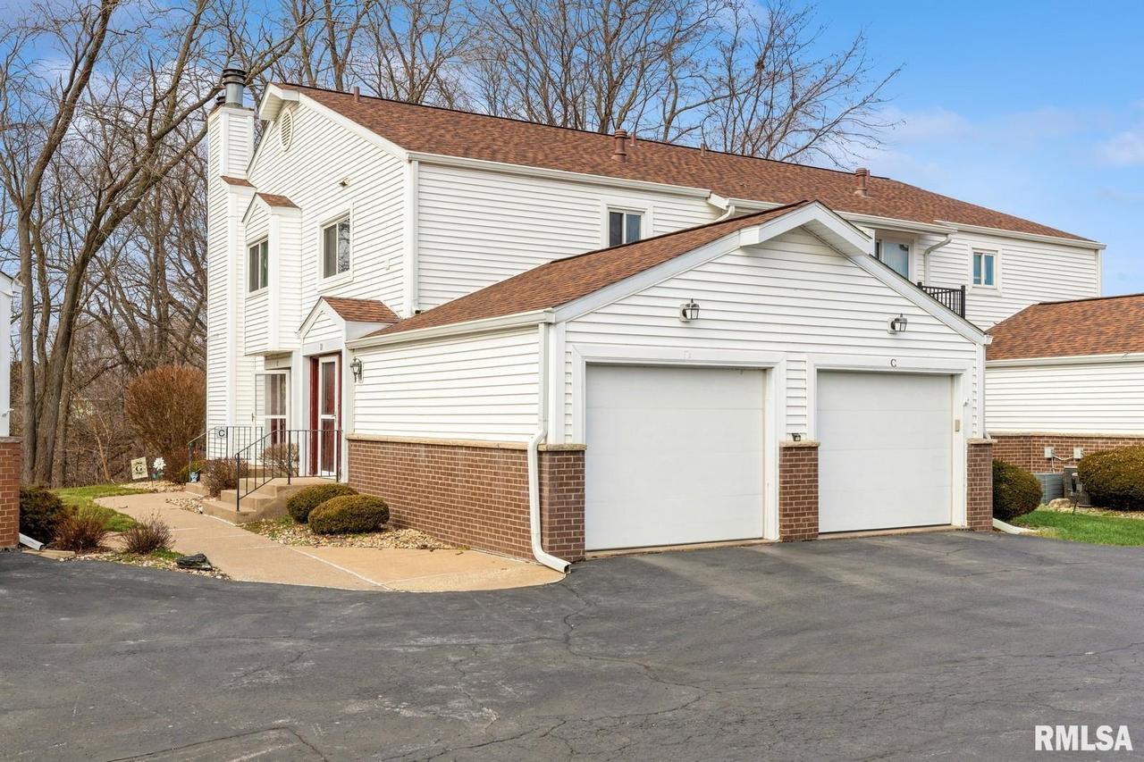 3930 38th St. #C, Rock Island, IL 61201